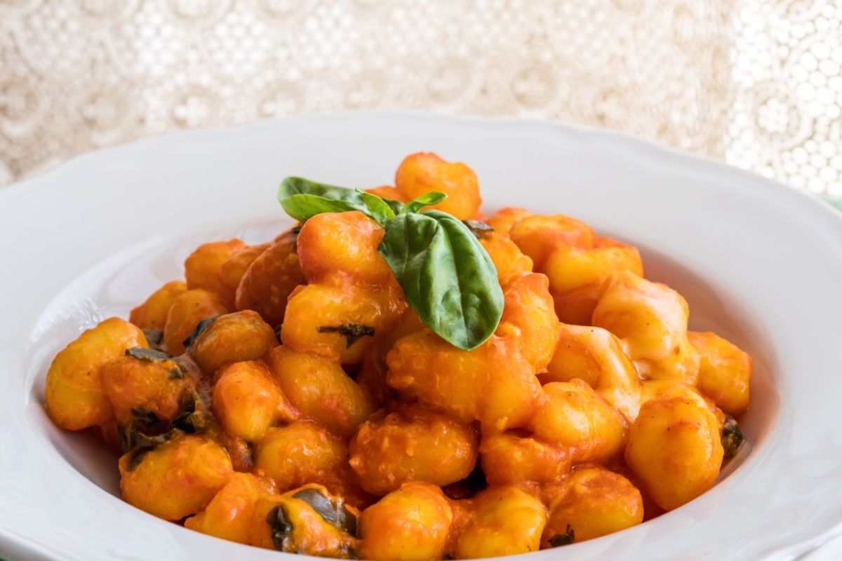 gnocchi crema verdure e mozzarella