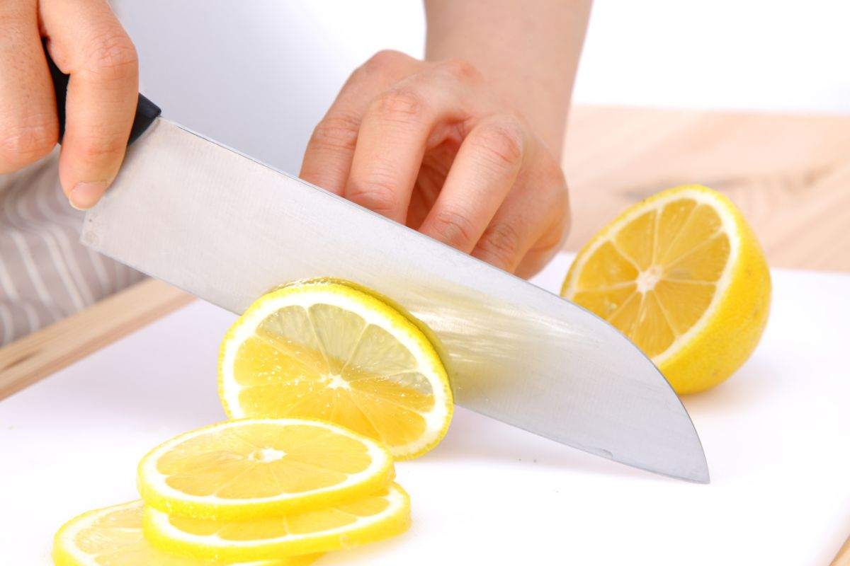 persona affetta limone