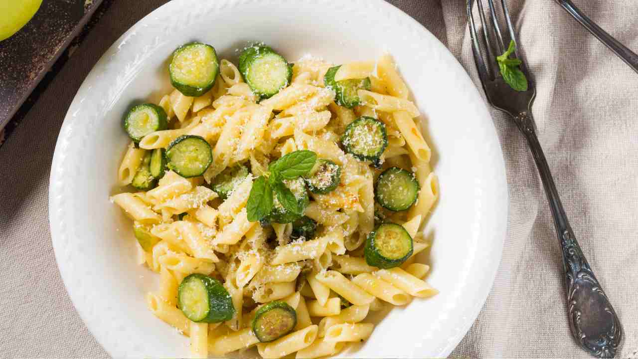 Pennette con zucchine