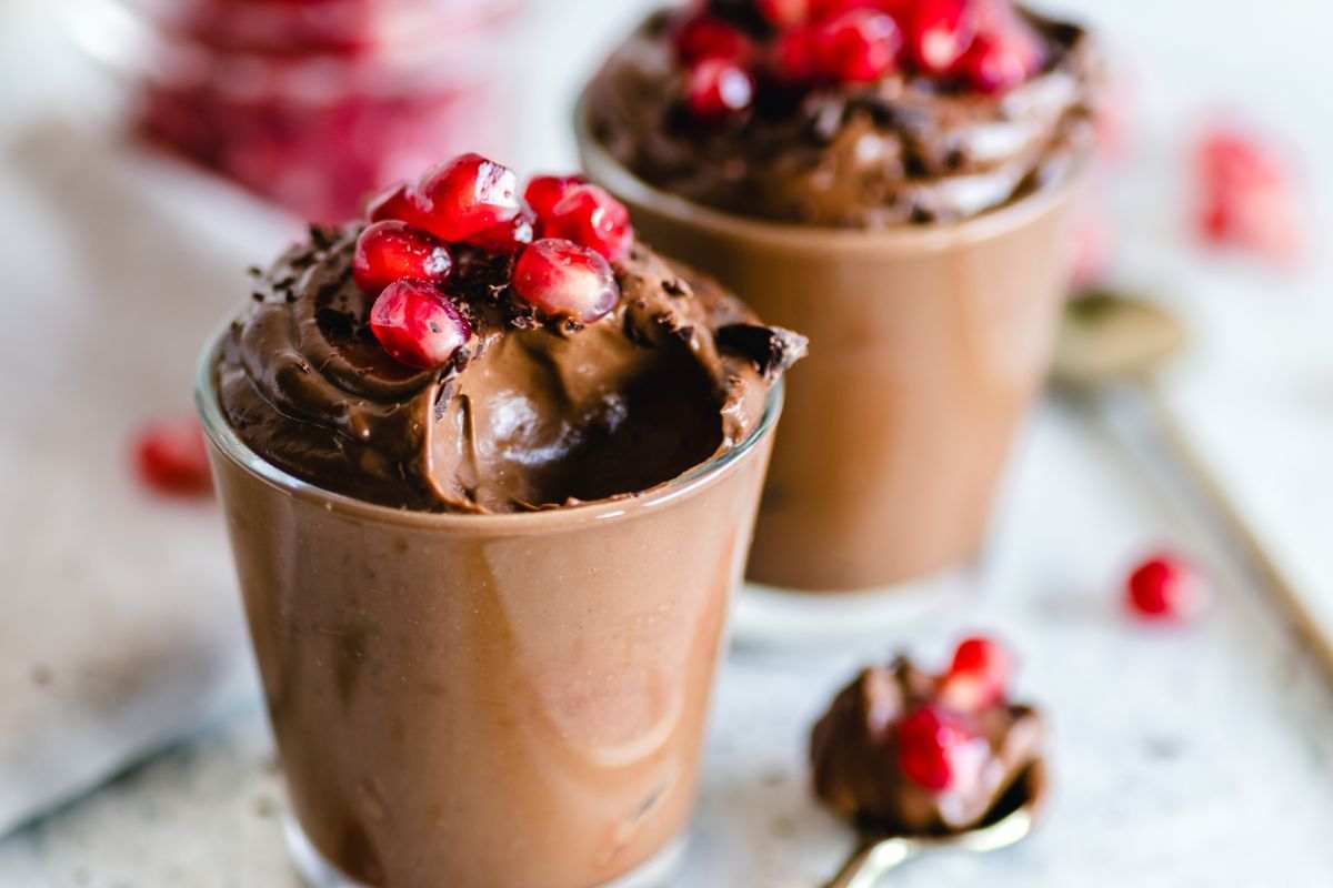 mousse al cacao con frutta