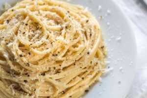 pasta alla cenere in un piatto